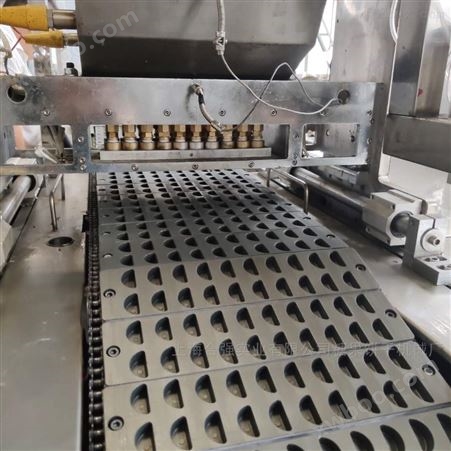 复合胶体奶酪软糖生产线 全自动软糖浇注机 糖果生产线